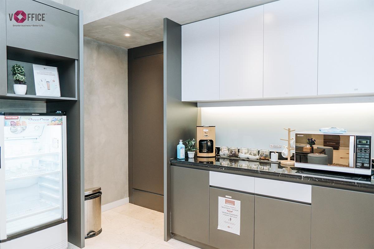vOffice - The Prominence Office Tower Gambar 2